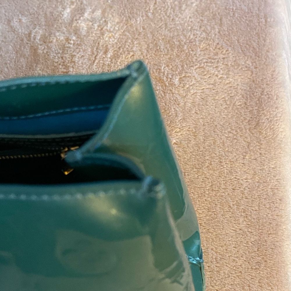 Louis Vuitton Green Vernis Wilshire PM Bag* Authentic - Picture 6 of 14